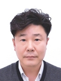 센터장 사진