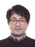 센터장 사진