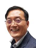 센터장 사진