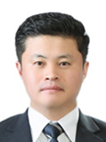 센터장 사진