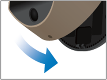 도어캠 하단을 눌러 딸깍 소리가 나도록 연결해주세요.