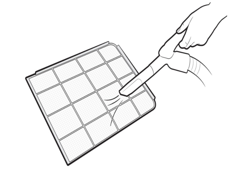 진공청소기를 이용하여 먼지를 제거 해주세요