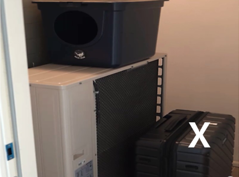 실외기 주변 장애물로 통풍이 잘 안됨 