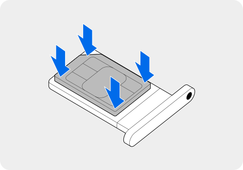 3단계) USIM 카드의 금속 접촉면이 위를 향하도록 하여 심카드 트레이의 홈에 맞게 위치시킨 후, 가볍게 눌러 정확히 끼우세요. 