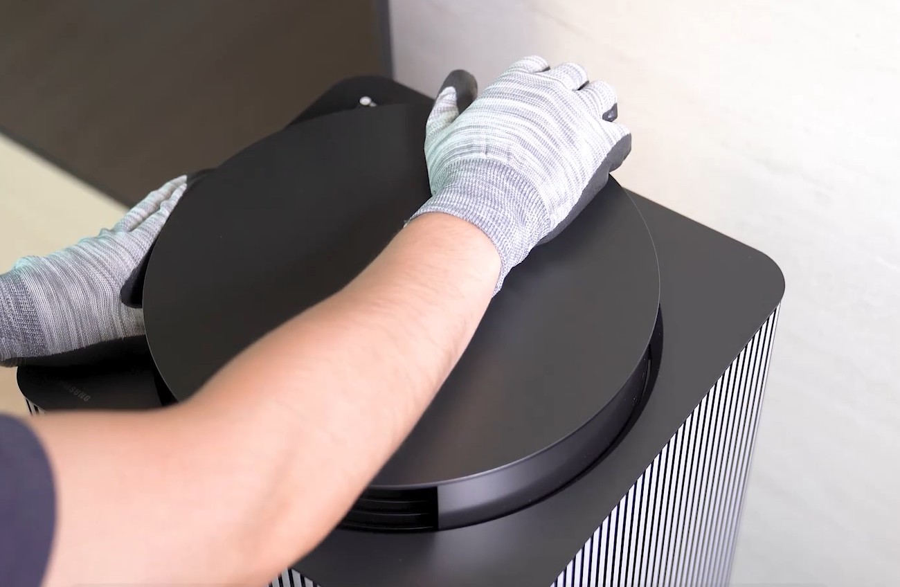 상부 원판 및 팬 커버를 분리