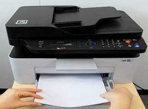 SL-M207x 시리즈 제품 사용 중 용지 걸림이 발생한 경우라면 용지함에 있는 용지 제거하는 화면