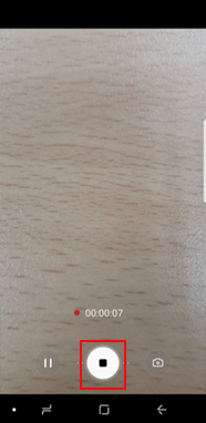 촬영 시작 > 정지 (가운데 사각형) 버튼 누름 