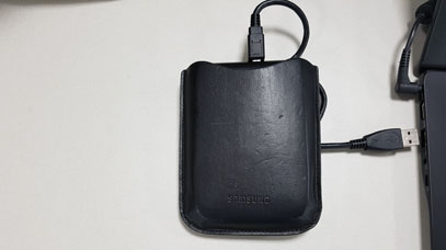 외장 저장 장치에 백업해둔 이미지가 있는 경우 PC에 외장 저장장치 연결하기